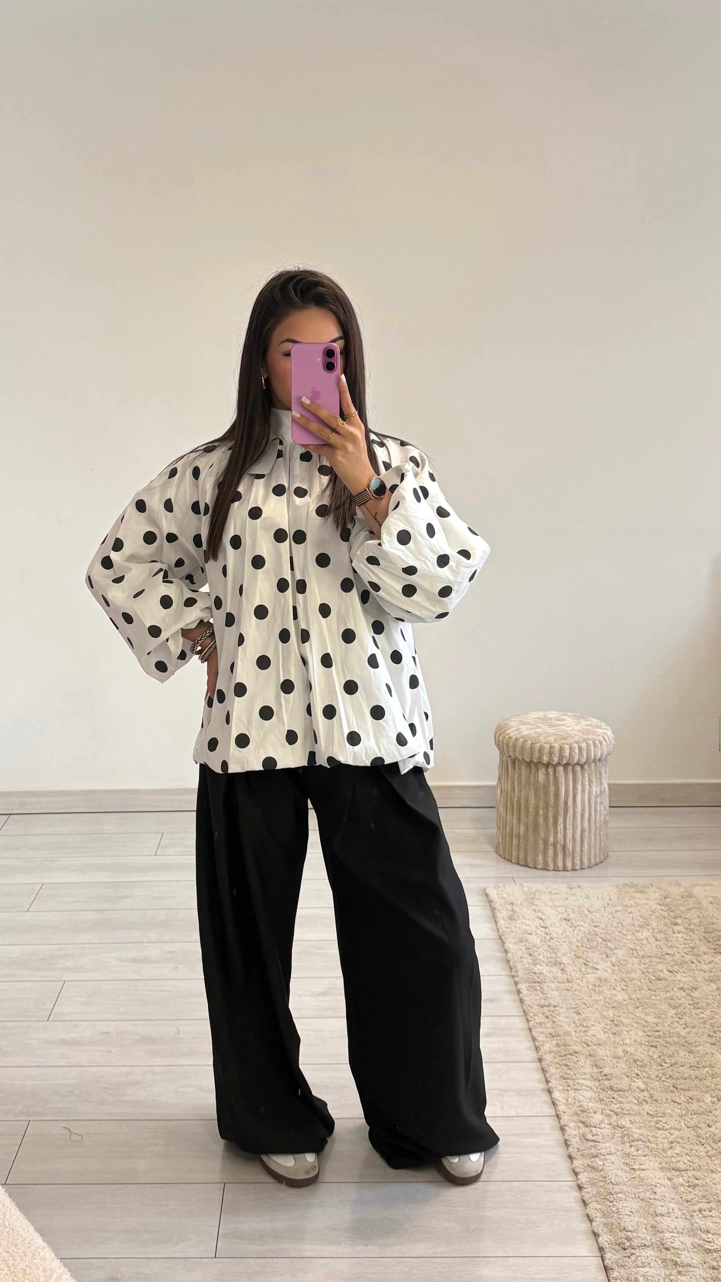 Blouse à pois dos nu