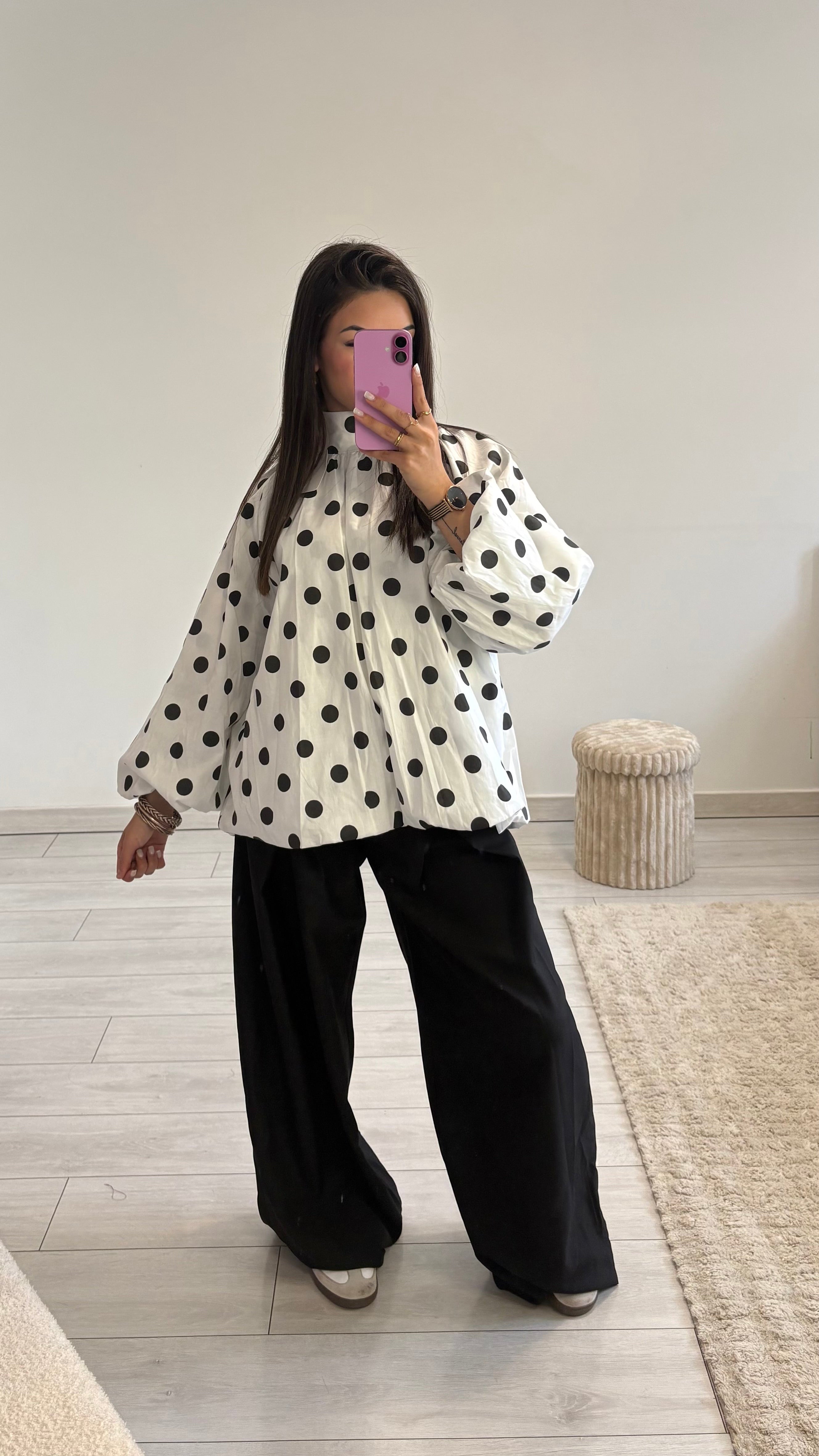 Blouse à pois dos nu