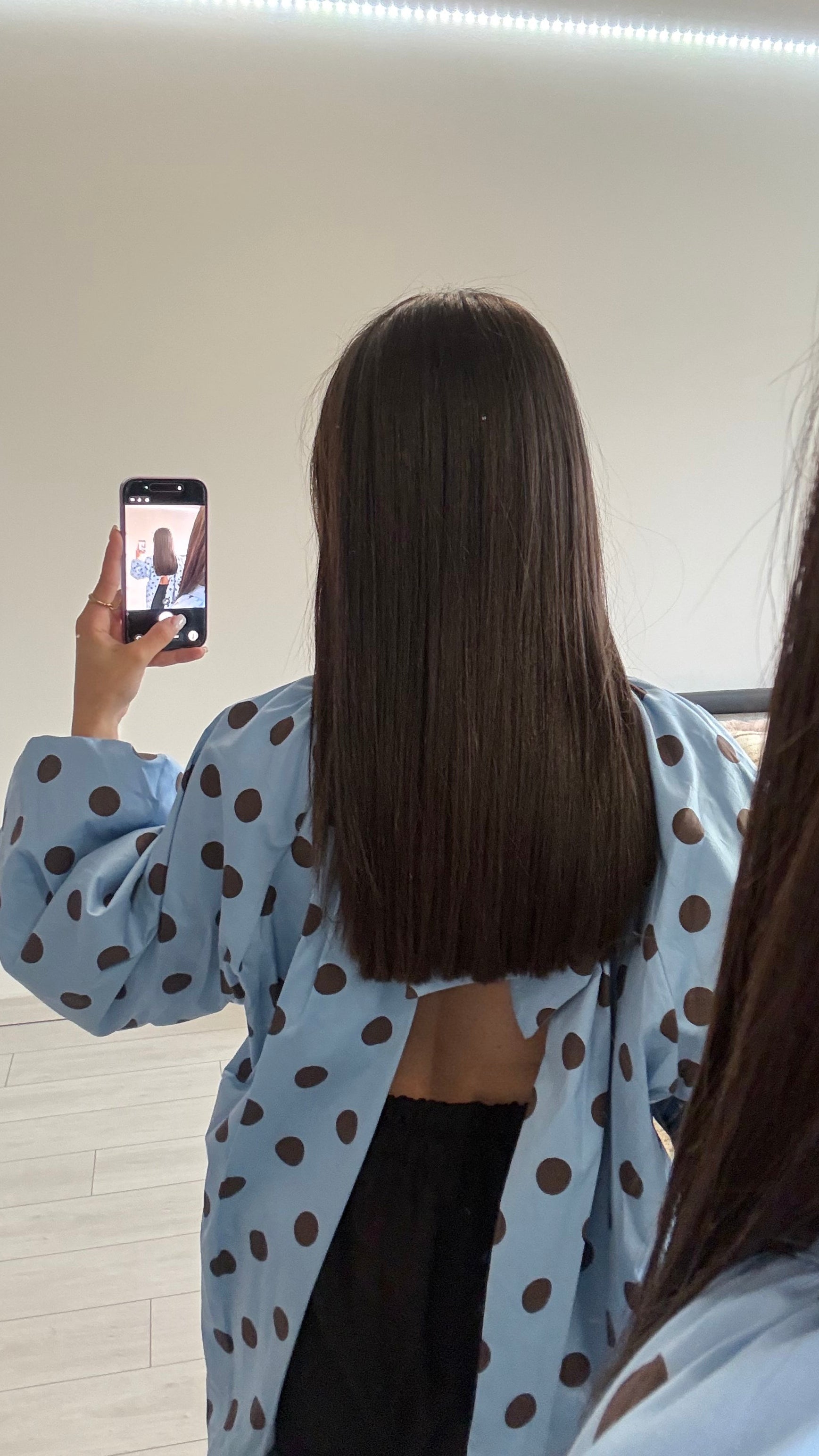 Blouse à pois dos nu